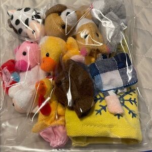 Assorted Plush Toys Set Finger puppets
10 puppets with carry bag.